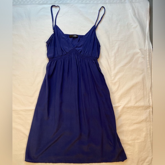 Aqua Mini Silk‎ Blue dress, v-neck, sleeveless, elastic high waist, size Medium - Picture 9 of 9